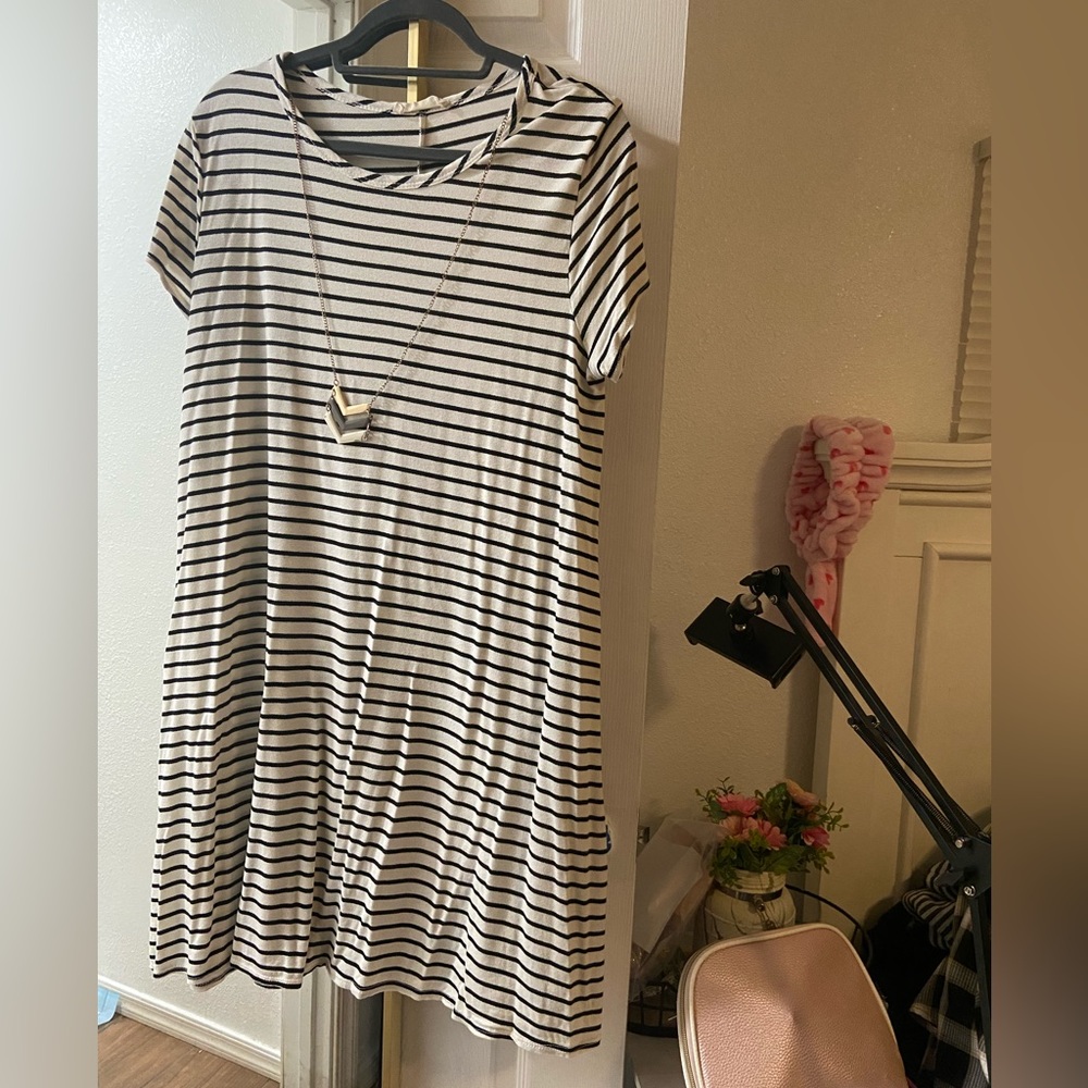 Dress with necklace